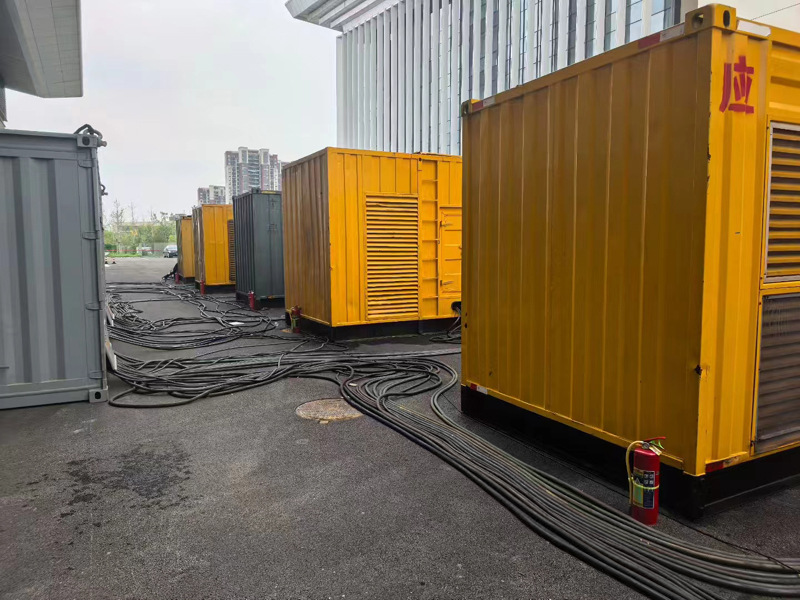 普兰不同季节柴油发电机组保养有哪些注意事项?