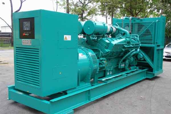 普兰柴油发电机组电压不稳定怎样维修？